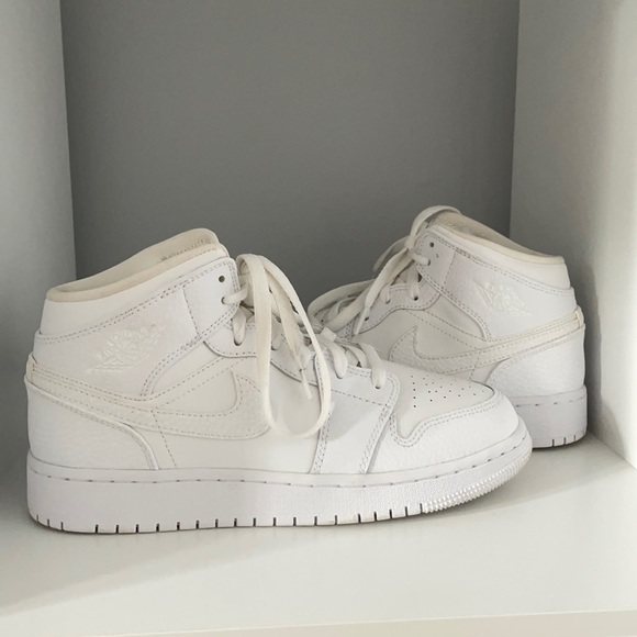 Women's or boys snakeskin midi Air Jordan 1's